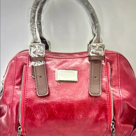 ❣️5/$25 Glossy Red Patent Leather Satchel with Metallic Accents. 🆕 - Picture 1 of 5